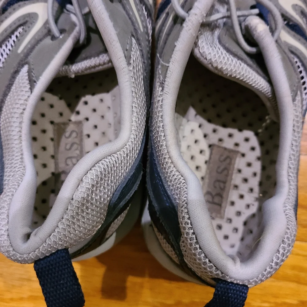 Bass Sneakers